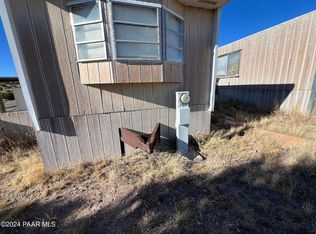 46370 N Bixler Trl, Ash Fork, AZ 86320