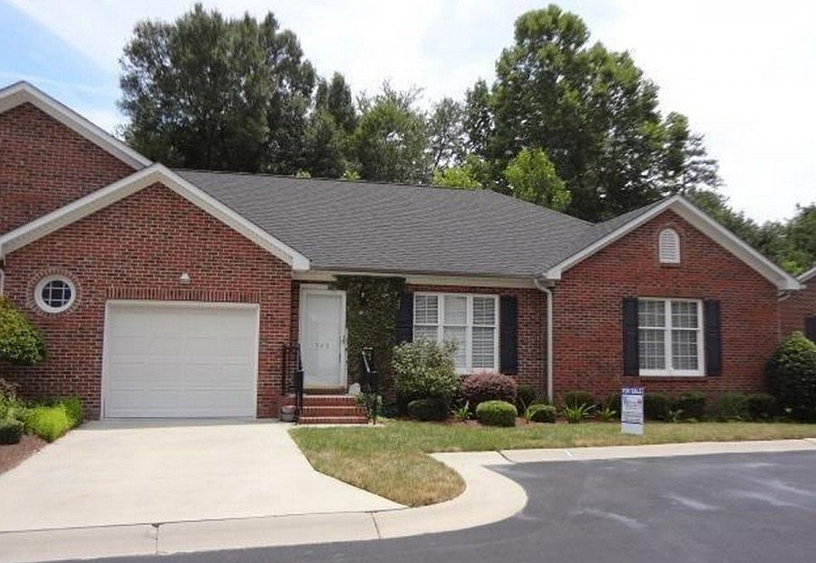 1st image of 543 Queen Brogan Ct