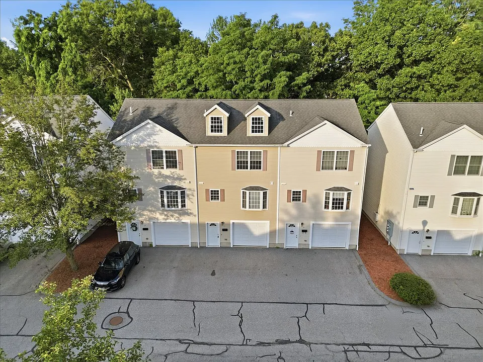 37 Glen Ave #15