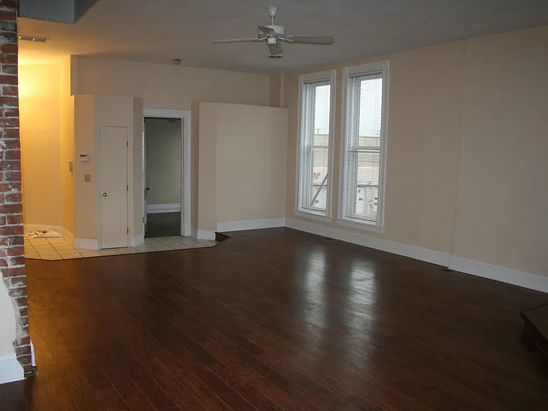 514 E State St #1 — Photo 3