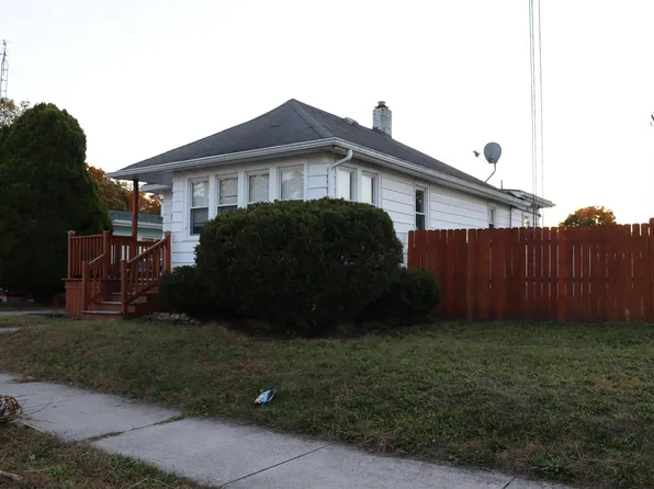 917 Berlin Ave, Mishawaka, IN 46544