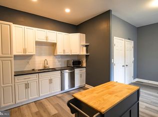 33 N 2nd St, Womelsdorf, PA
