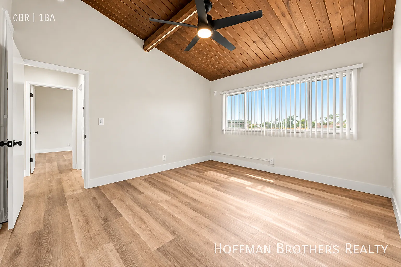 4125 Palmyra Rd Los Angeles, CA 90008 — Photo 4