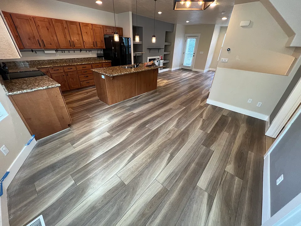 170 W Barry Links Way