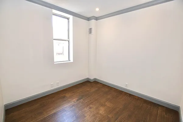 Rented by Vertical Real Estate LLC | media 3