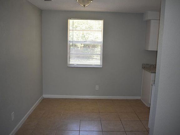 5th image of 7347 Sharbeth Dr S