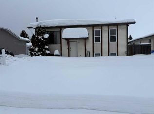 1004 12th St SE, Slave Lake, AB T0G2A3