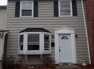 4 Radford Pl, Willingboro, NJ 08046