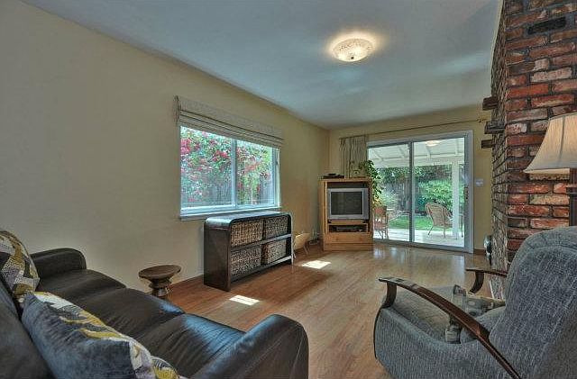 1st image of 2773 Nicholas Dr