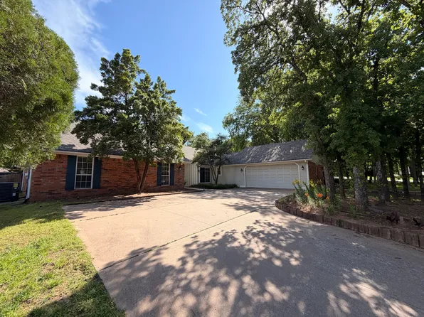 2408 Windover Dr, Edmond, OK 73013