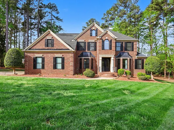 1001 Denfield Ct, Raleigh, NC 27615