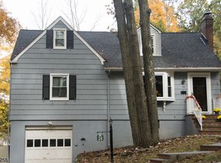 24 Hillside Ter, Wayne, NJ 07470