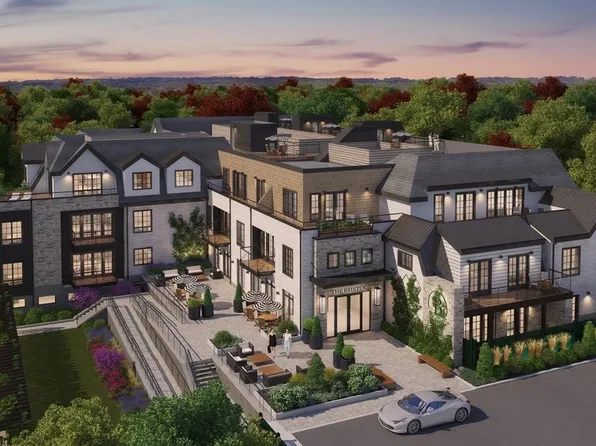 148 Weston Rd #108, Wellesley, MA 02482