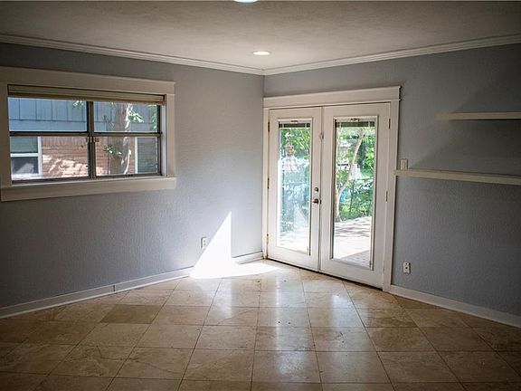 3rd image of 5903 Eureka Dr