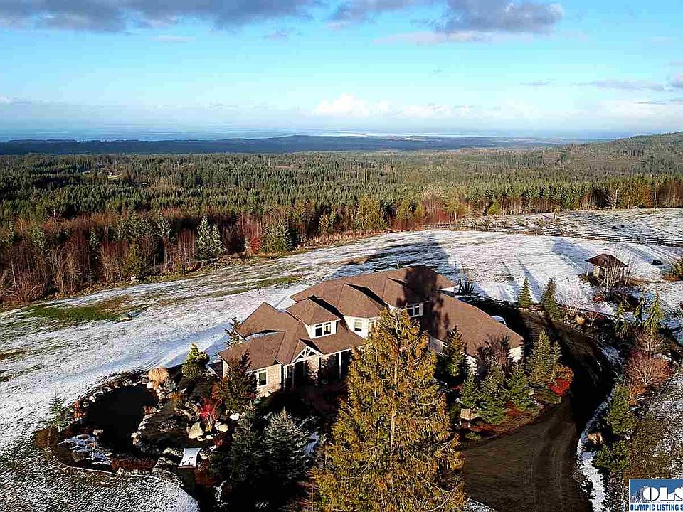 1st image of 243 Red Deer Dr