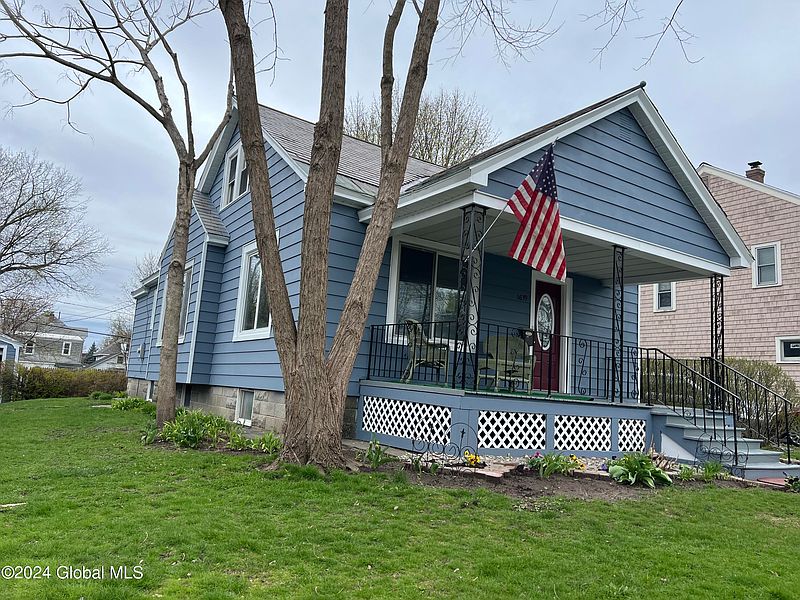 4th image of 1639 Randolph Road