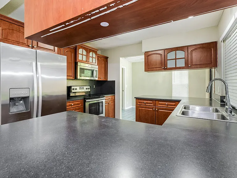 547 Indigo Ave — Photo 8