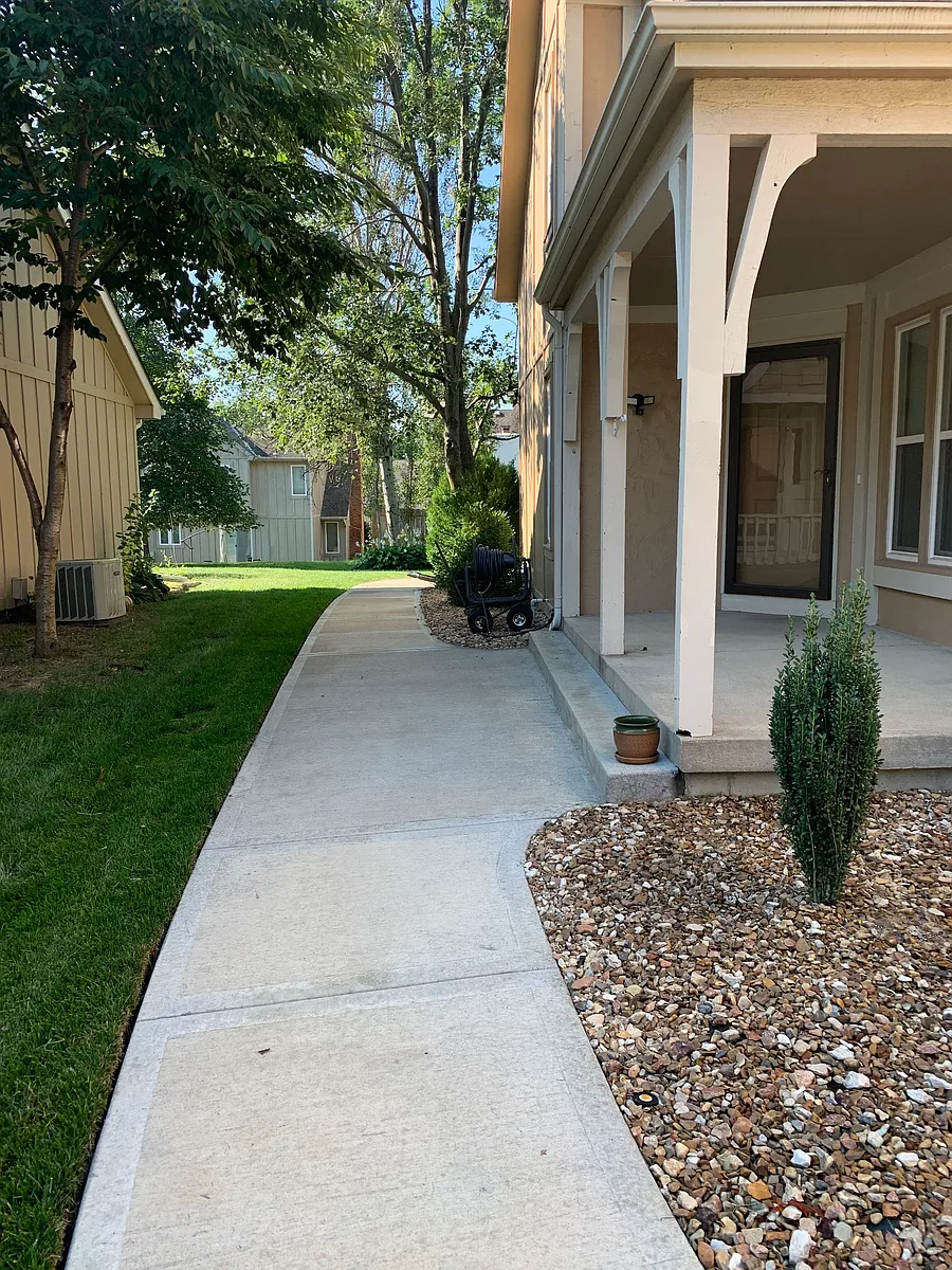 walkway to backyard all paved - 10901 W 115th Ter