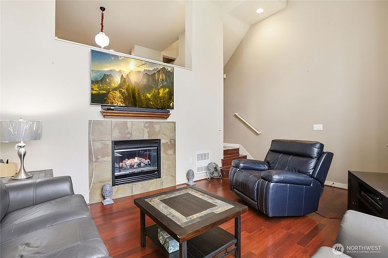 5th image of 4812 Pointes Drive