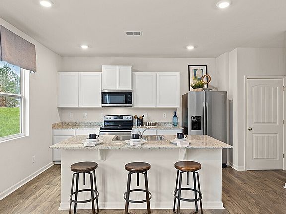 3rd image of 103 Cyrilla Walk