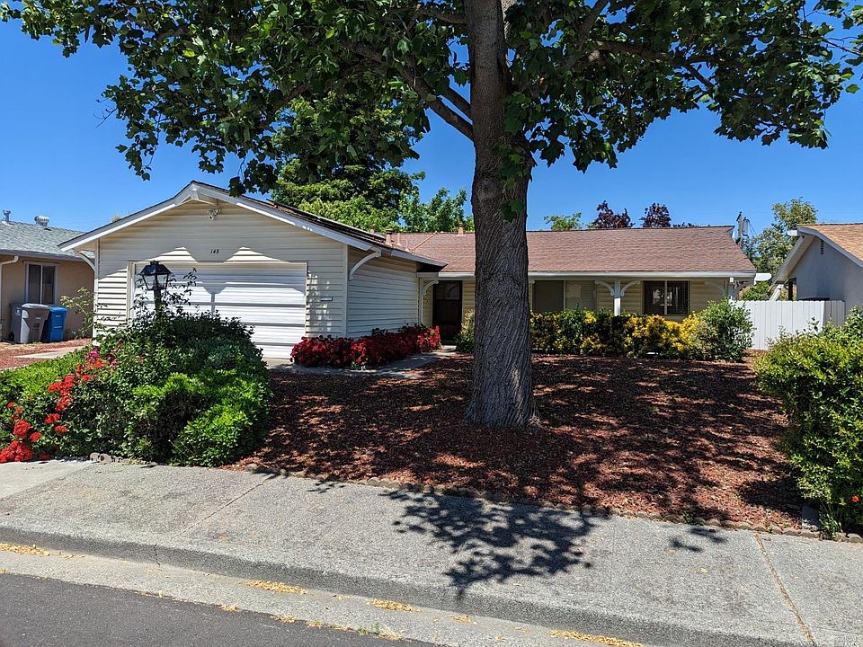 1st image of 143 Rainier Cir