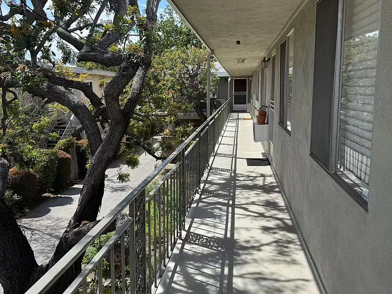 504 S Euclid Ave #10 — Photo 10