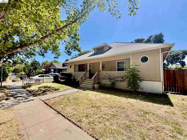 217 Cedar St, Roseville, CA 95678