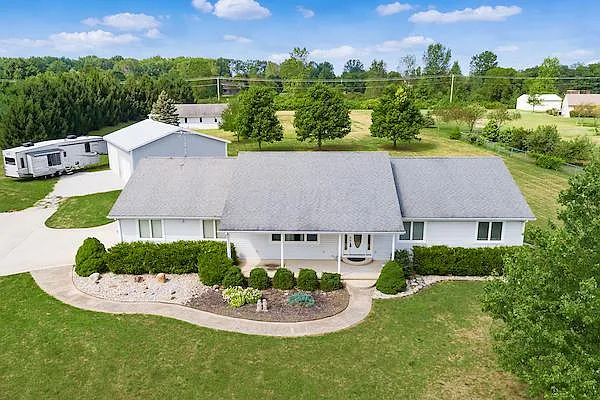 4863 N Galena Rd photo 1