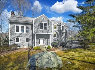 25 Treadwell Ln, Weston, CT 06883