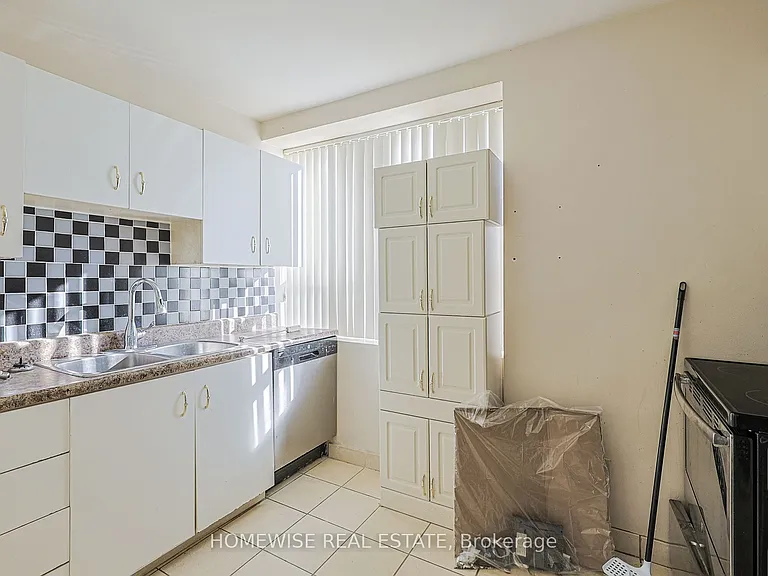 485 Kingston Rd #307 — Photo 13