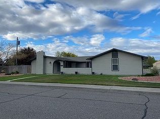 2115 W Hood Ave, Kennewick, WA 99336