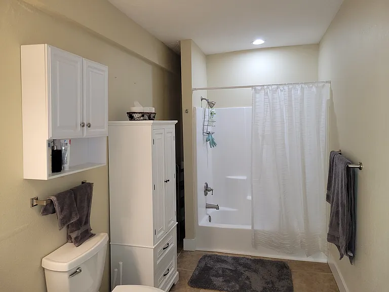 South bathroom other angle