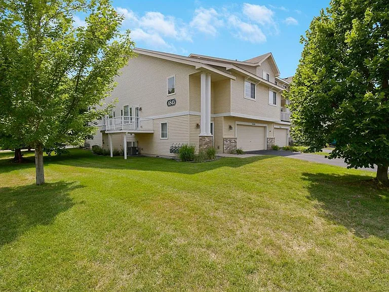 4840 Underwood Ln N #D — Photo 32