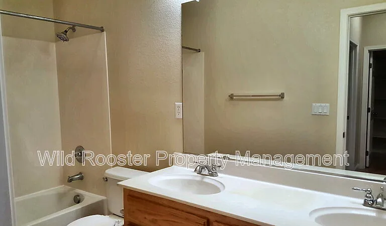6624 Capwell Way — Photo 13
