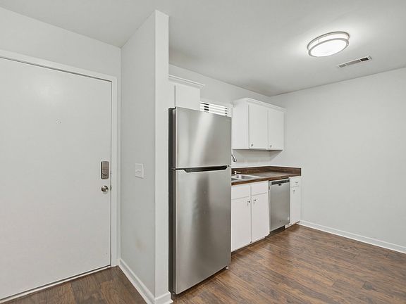 4th image of 2741 Jobee Dr