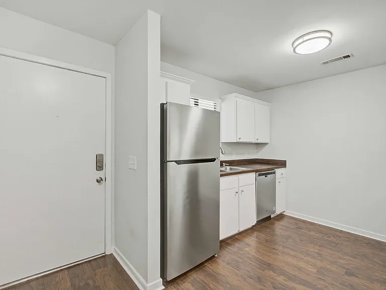 2741 Jobee Dr — Photo 4