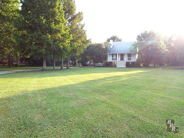2nd image of 8117 Bennett Dr
