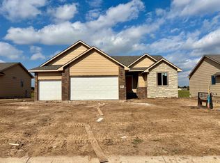 2594 Spring Meadows Ct, Derby, KS 67037
