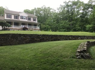 1640 Huckins Rd, Cheshire, CT 06410