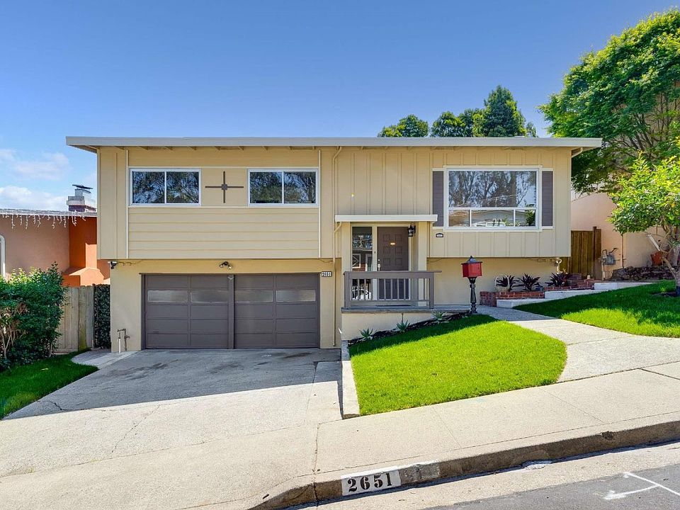 1st image of 2651 Evergreen Dr
