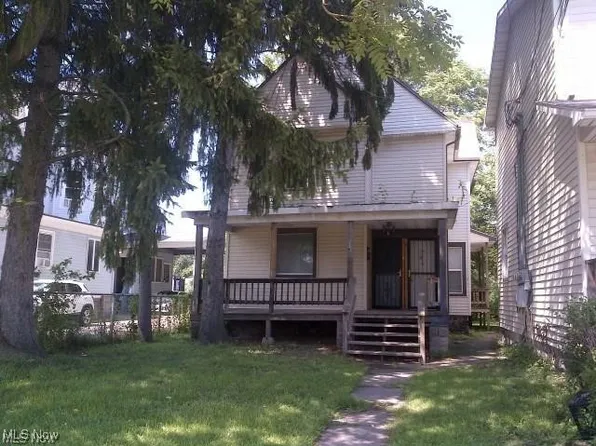 863 W Prospect Cir, Ashtabula, OH 44004