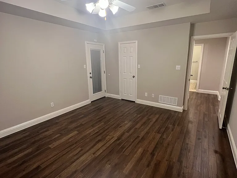 313 Timbercreek Ct — Photo 8