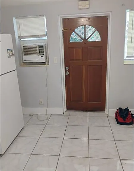 242 SE Park St #2 — Photo 9