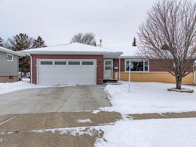 1930 N 6th St, Bismarck, ND, 58501