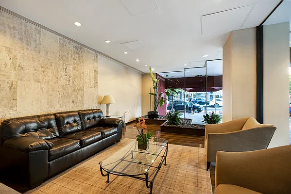 Rented by Compass | media 28