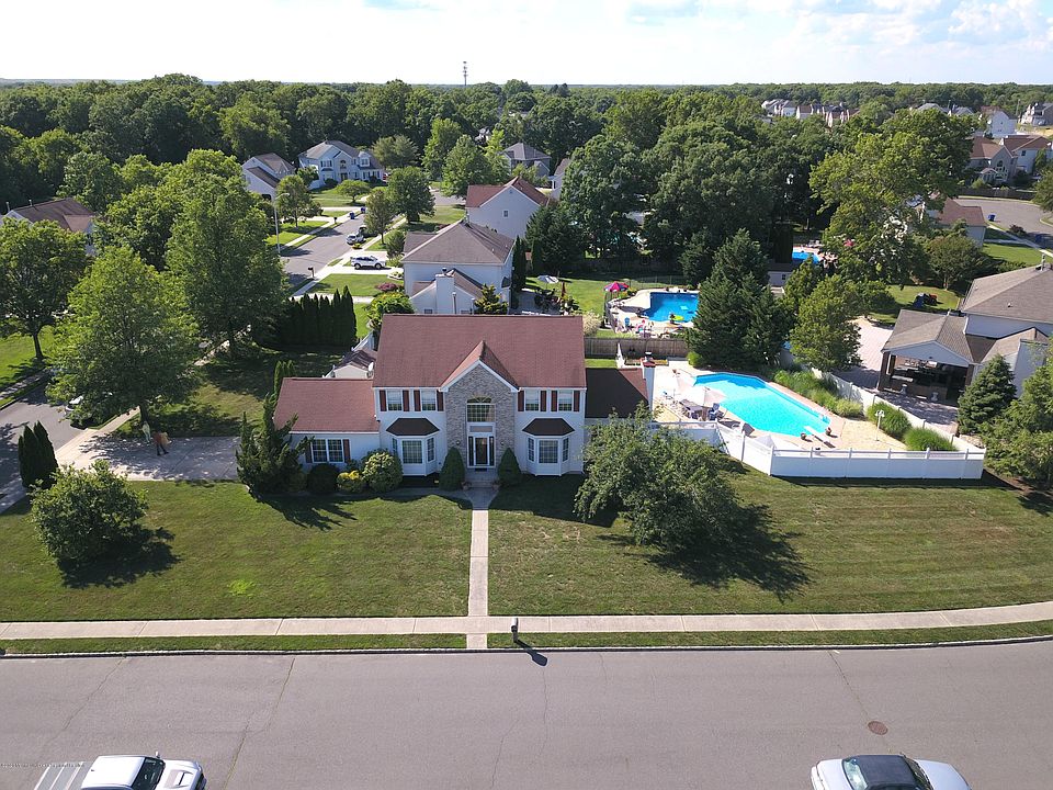 1st image of 1142 Satinwood Ln