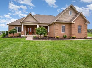 5582 Hayesville Rd, Circleville, OH 43113