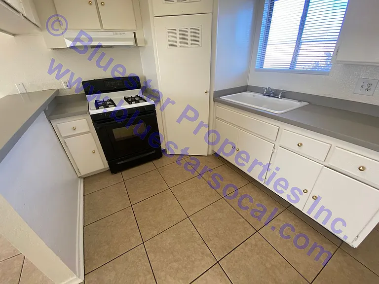13583 Algonquin Rd — Photo 6