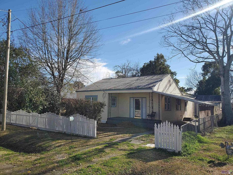 311 W 3rd St, Donaldsonville, LA 70346 MLS 2024002348 Zillow