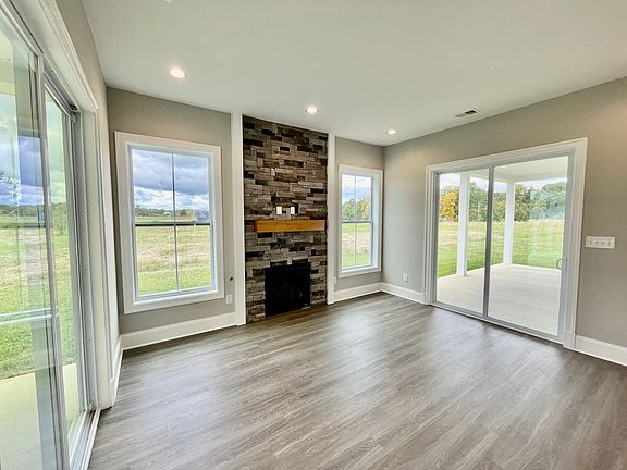 Signature Friemont 13